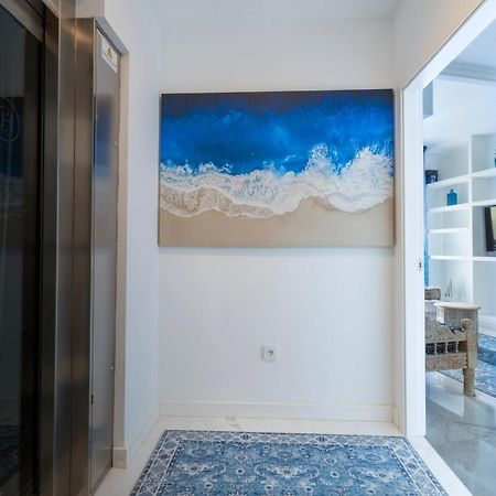 The Clock House Luxury Urban Suites Малага Екстериор снимка